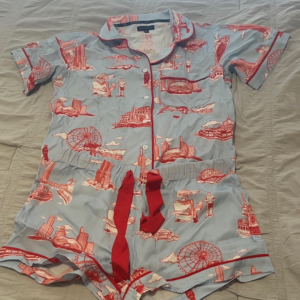 Katie Kime Pajama Set- Chicago theme size small new without tags